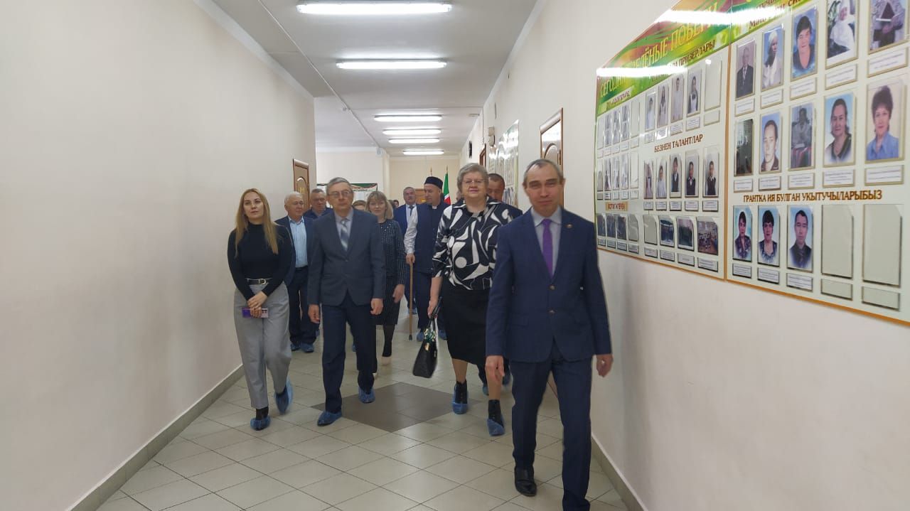Район иҗтимагый советының күчмә утырышы узды