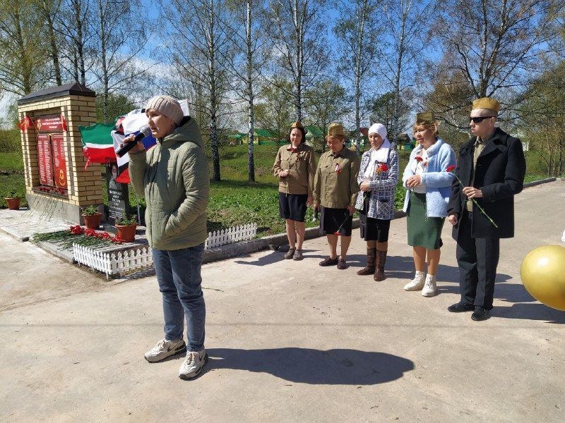 Шура авылында Айрат Вәлиуллин истәлегенә һәйкәл ачылды