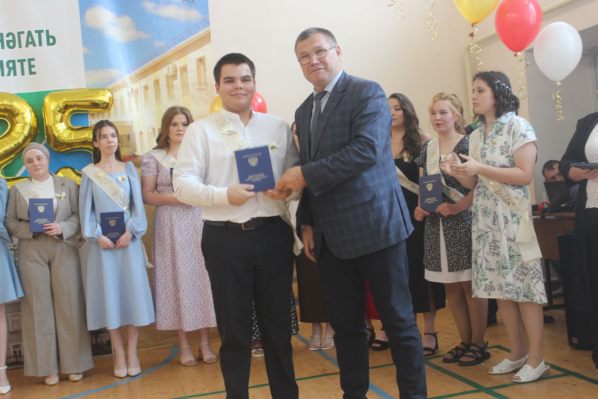 Арча  агросәнәгать көллиятен тәмамлаучыларга дипломнар тапшырылды