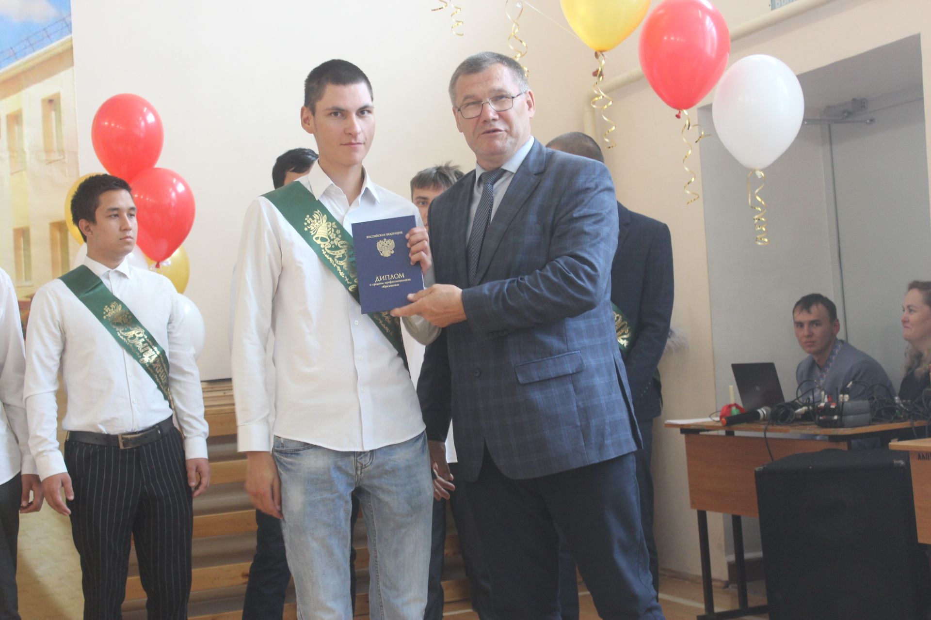 Арча  агросәнәгать көллиятен тәмамлаучыларга дипломнар тапшырылды