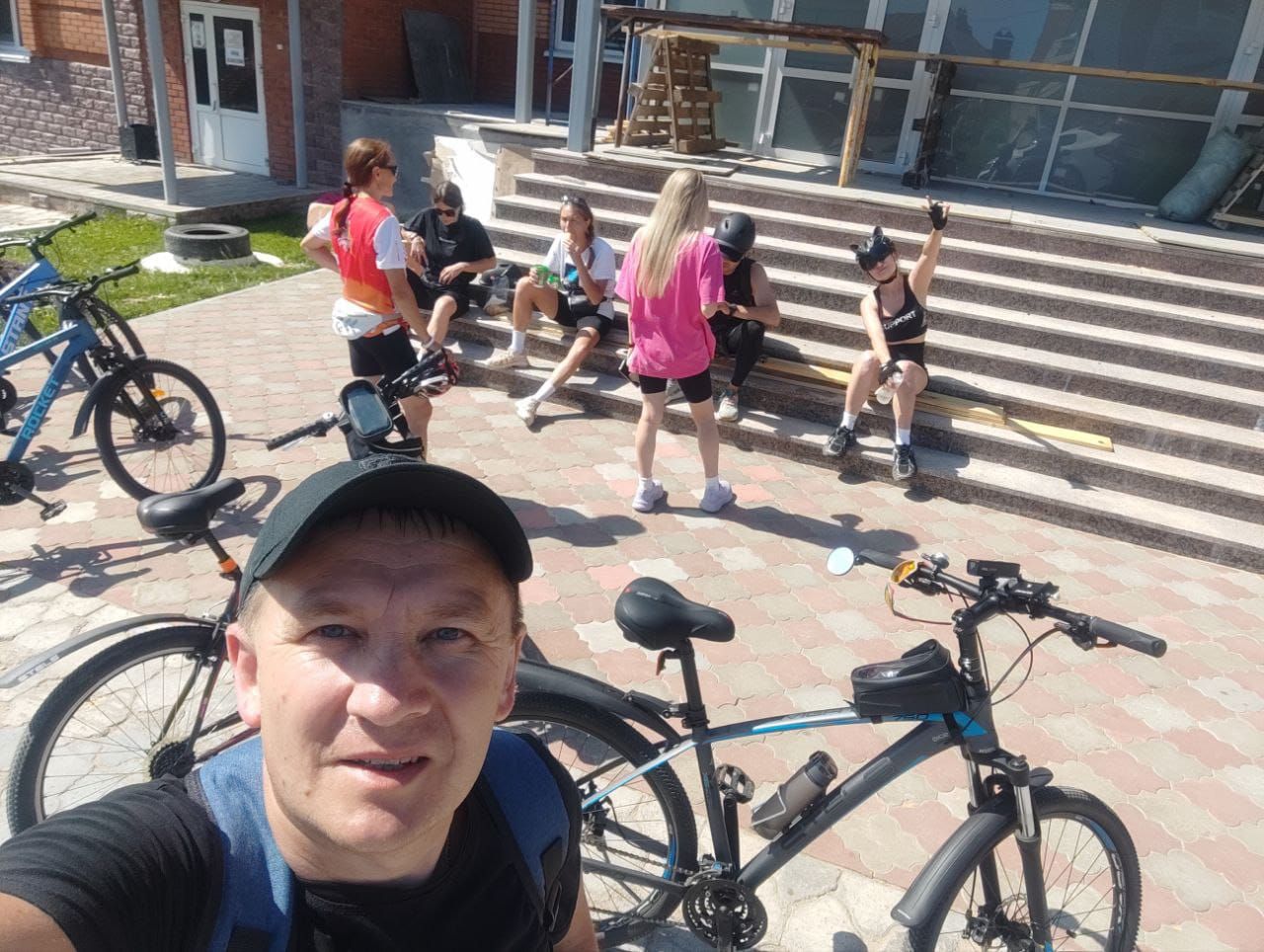 Велосәяхәтчеләр Кушлавычта таң аттырды