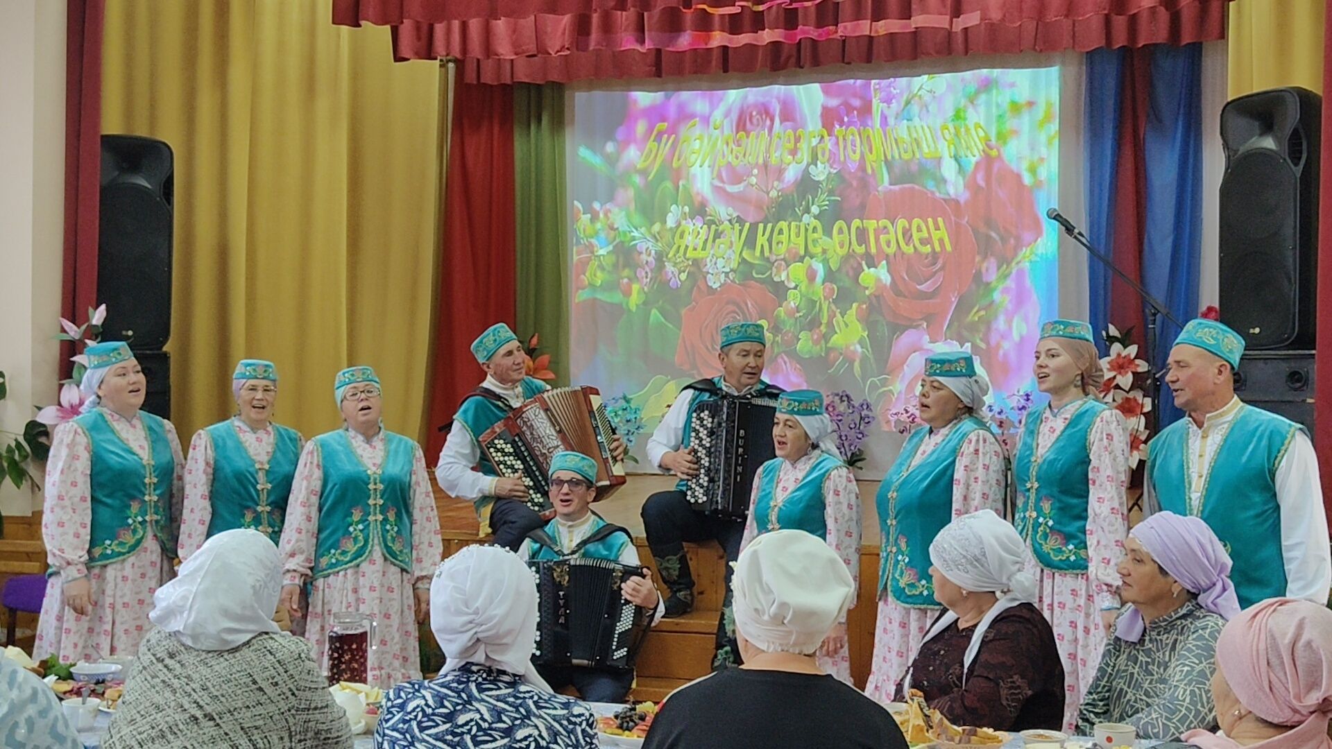 Ташкичү мәдәният йортында өлкәннәр ункөнлеге уңаеннан матур чара узды