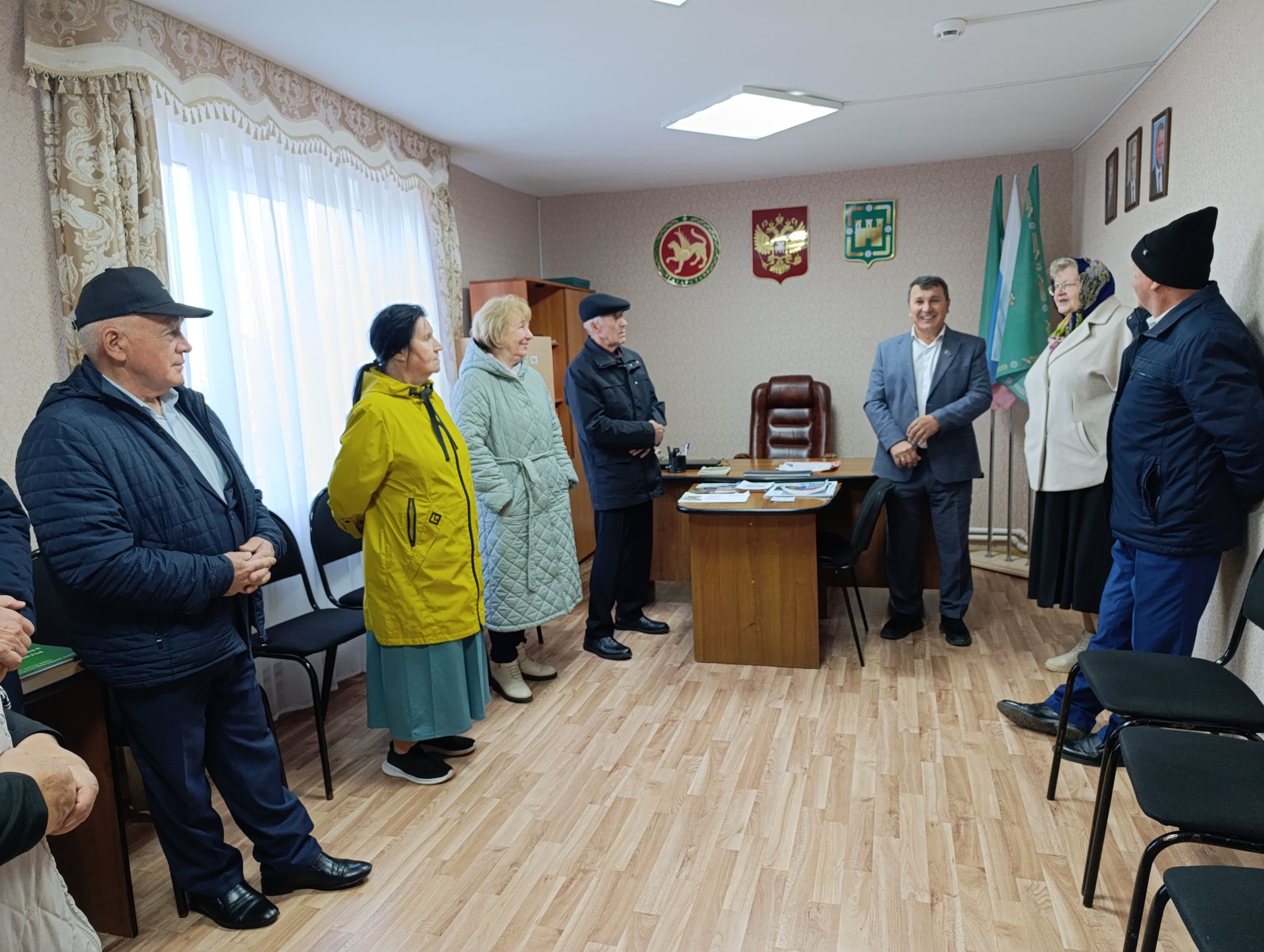 Район Иҗтимагый советының күчмә утырышы Яңасала ягында булды
