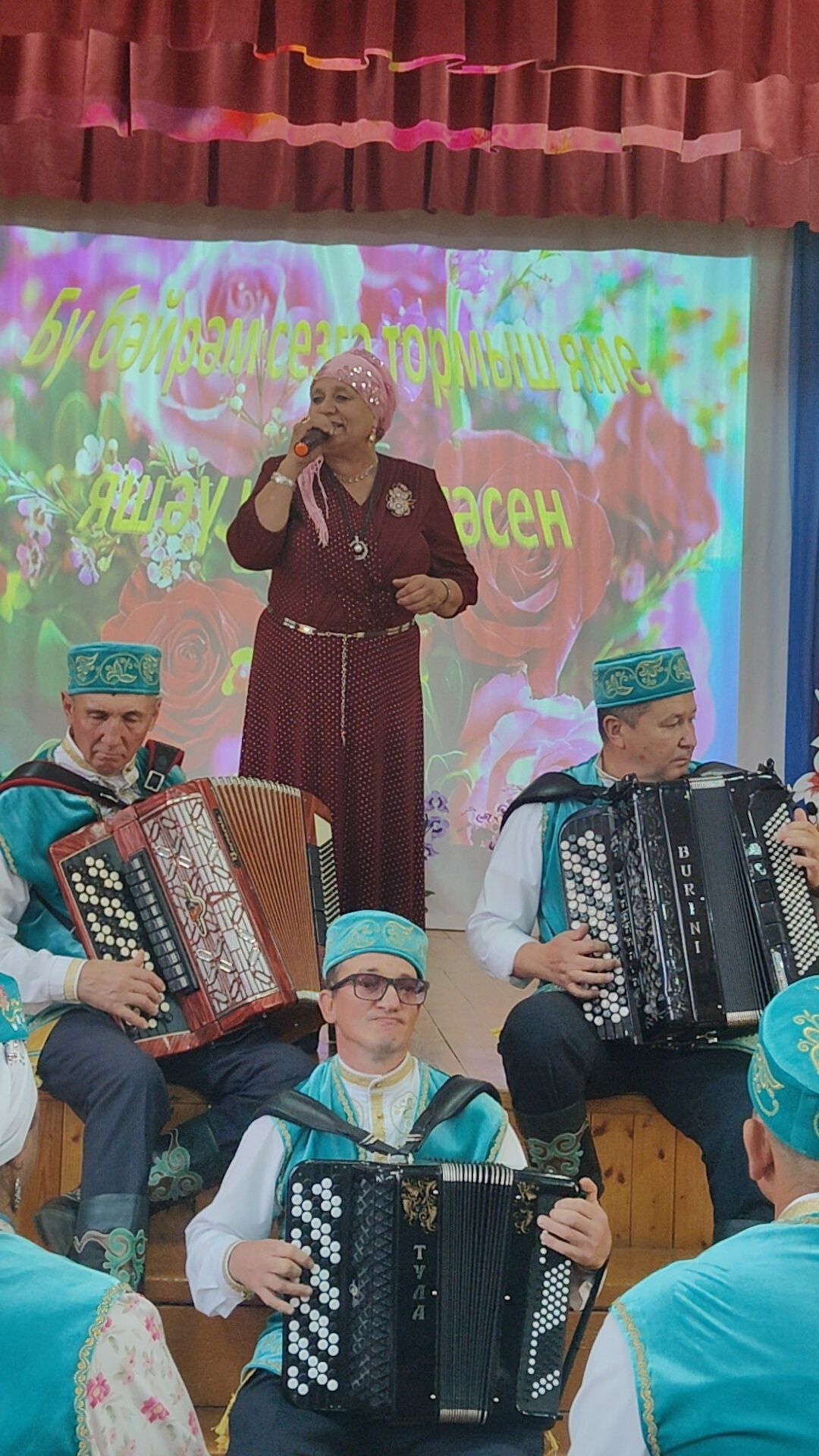 Ташкичү мәдәният йортында өлкәннәр ункөнлеге уңаеннан матур чара узды