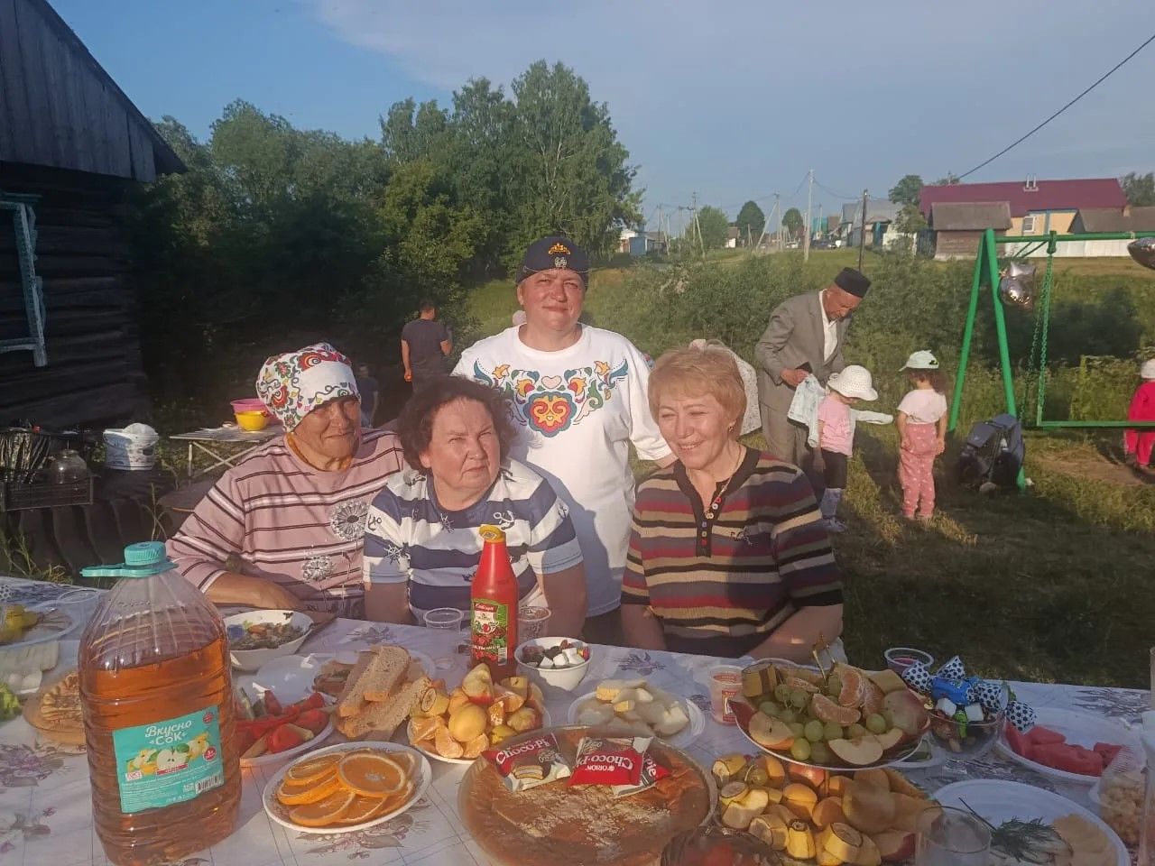 Шурада Авыл көнен бәйрәм иттеләр