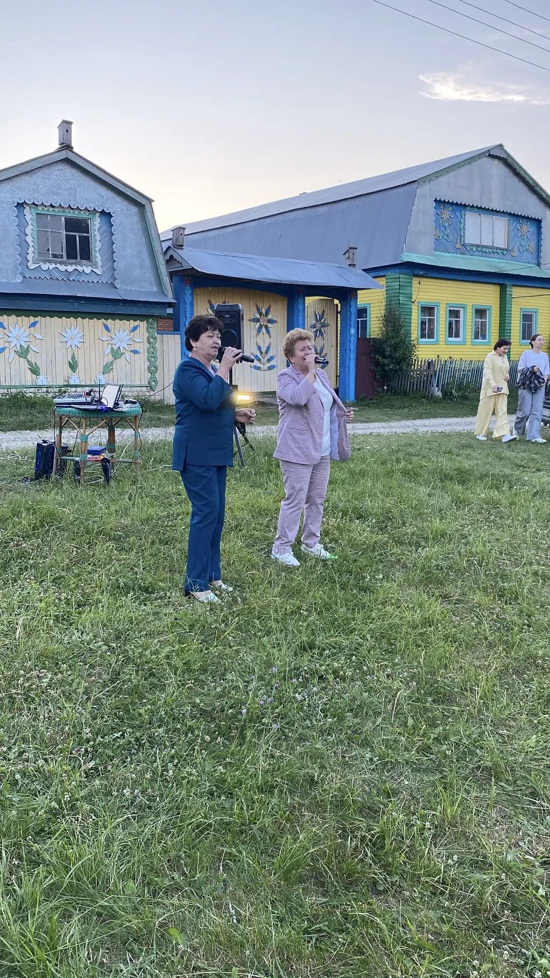 Шурада Авыл көнен бәйрәм иттеләр