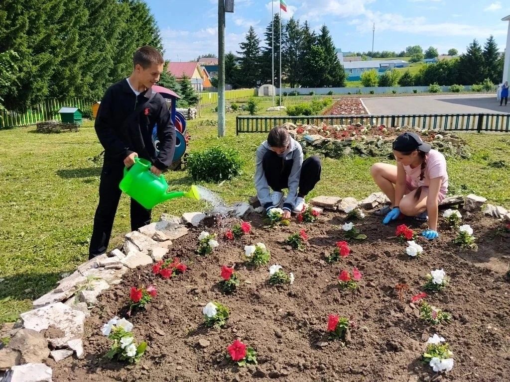 Җәйнең һәр көне файдалы узсын: районда балаларның җәйге ялы ничек оештырылды?