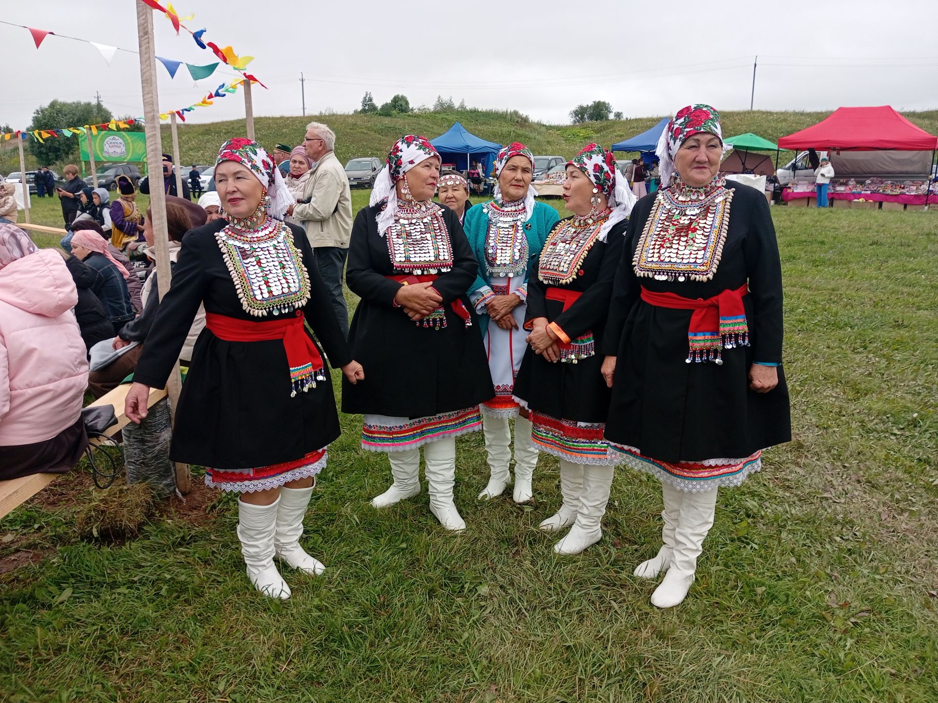Бөтен Ташкичүне шаулатып быел янәдән «Сөлгеле капка» ачык фольклор фестивале узды