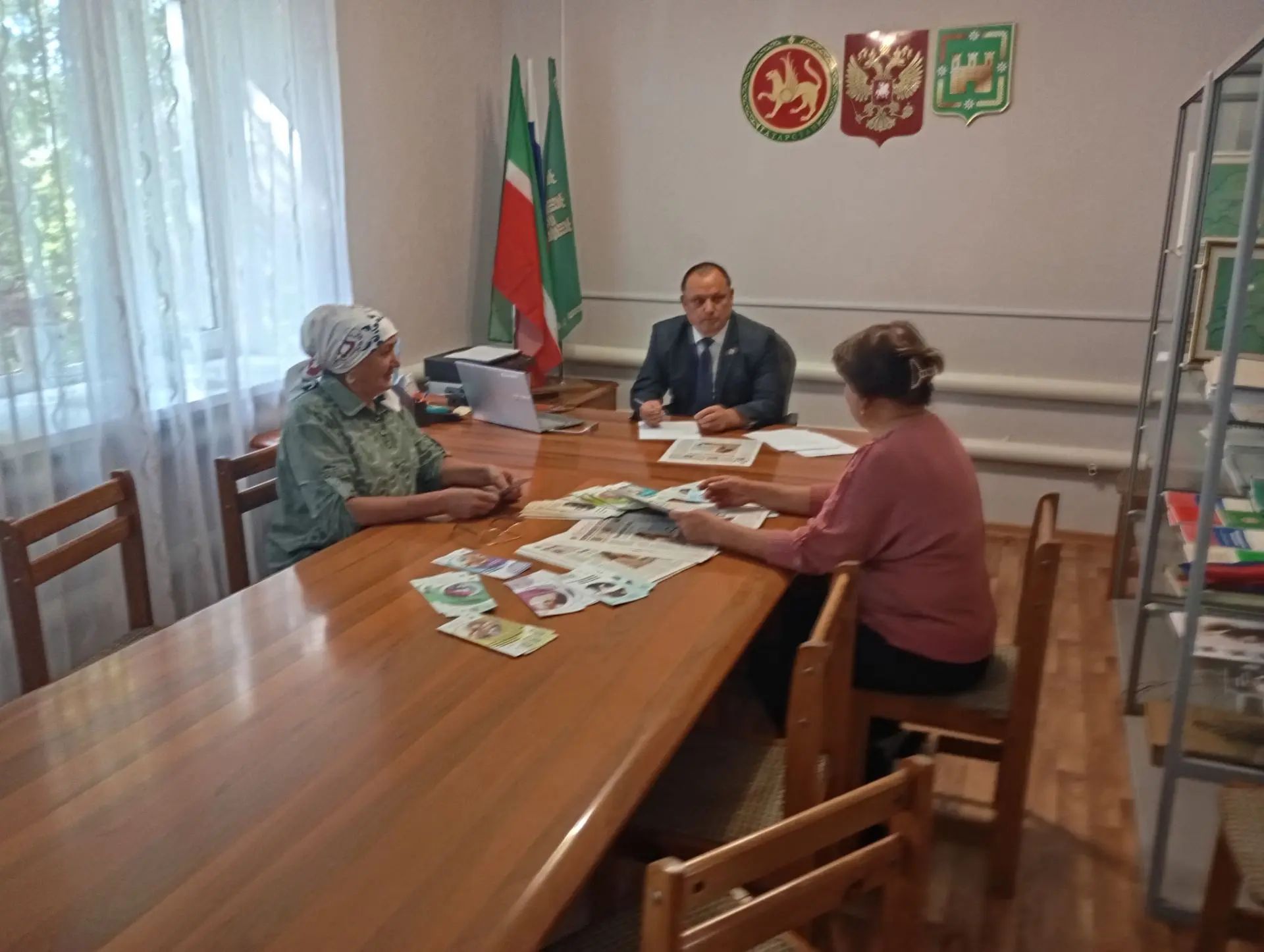 Состоялся выездной приём граждан в селе Нижние Метески Арского района