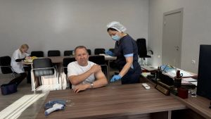 Арча районы башлыгы Алмаз Хисаметдинов гриппка каршы прививка ясатты