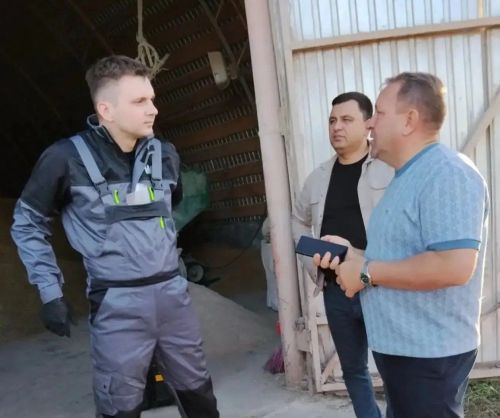 Алмаз Хисаметдинов район хуҗалыкларындагы эш барышы белән танышты