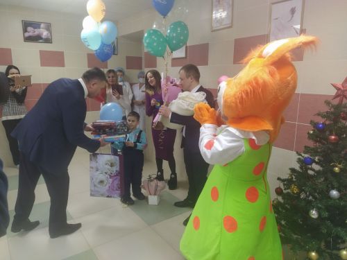 Бүген Арчада беренче туган баланы каршы алдылар
