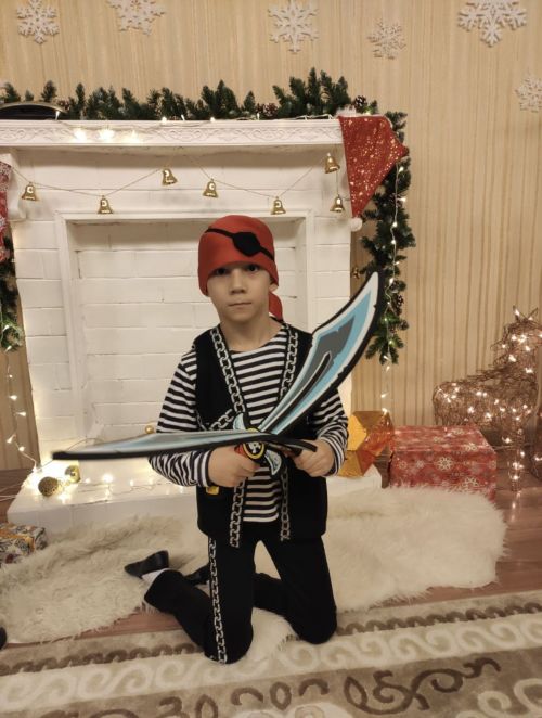 «Яңа ел бизәкләре» бәйгесендә Куян, Төлке һәм Пират җиңде