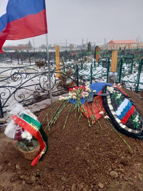 Арчада сугышчы Алишер белән хушлаштылар (ВИДЕО)