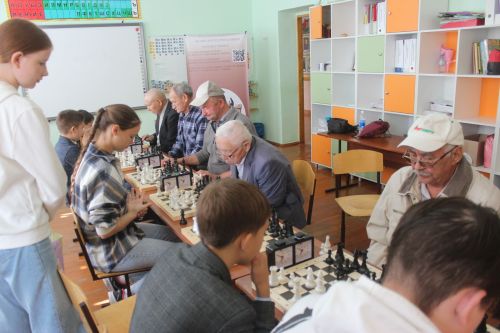 Өлкәннәр хөрмәтенә турнир узды