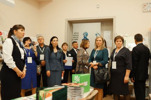 Туган тел форумы делегатлары Арчада