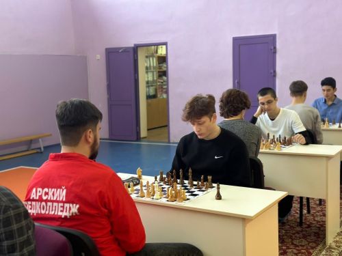 Урта һөнәр уку йортлары командалары шахматта ярышты