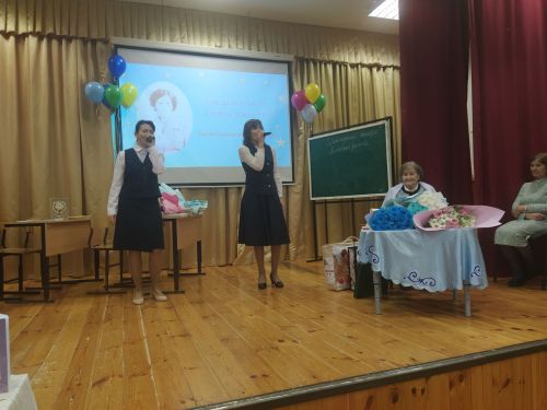 Яңа Кенәр мәктәбендә Стелла Габдрахманованың 90 яшьлек юбилеен уздырдылар
