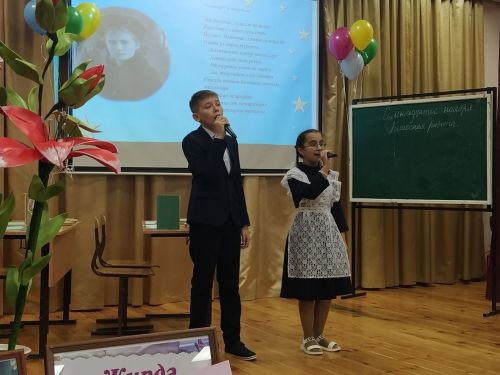 Яңа Кенәр мәктәбендә Стелла Габдрахманованың 90 яшьлек юбилеен уздырдылар