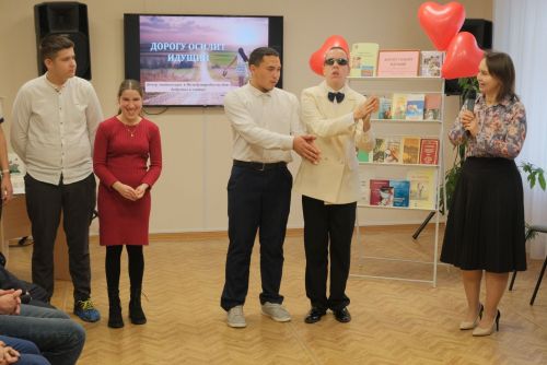 Көчлеләр беркайчан бирешми!