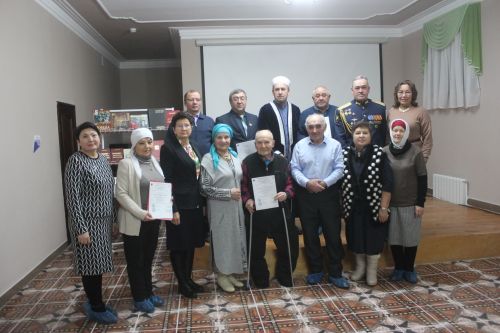 Геройлар көненә багышлап