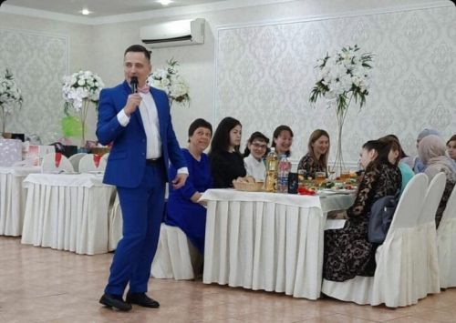 Язмышларыннан читенсенеп клубка йөрмиләр