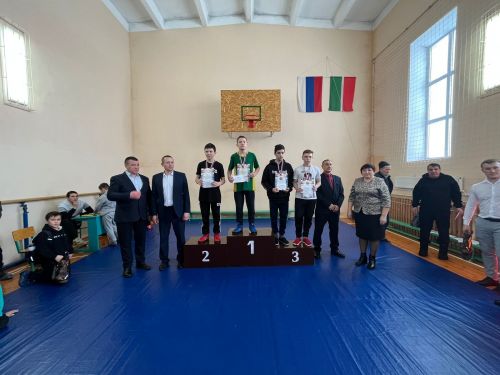 Наласада көрәштеләр