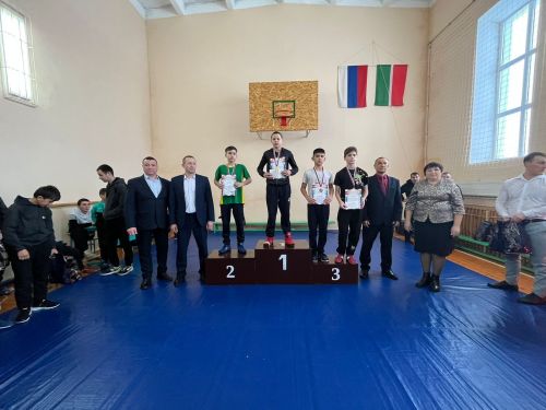 Наласада көрәштеләр