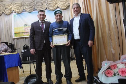 Мактарлык эшләре бар