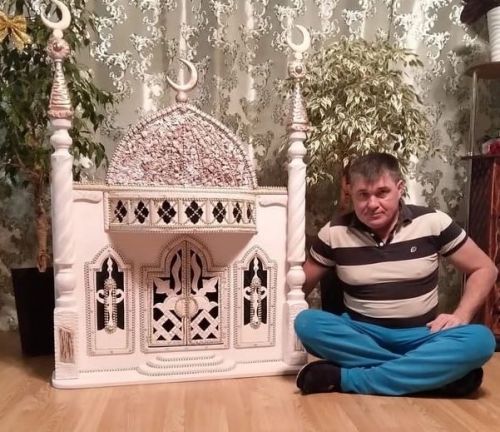 Арчада яшәүче балта остасы Рамил Вилданов: «Сыерчык ояларым хәтта Кипрга да китте»