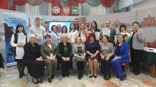 Җәмәгать тәрбиячеләре бәйгесе башка бәйгеләргә охшамаган