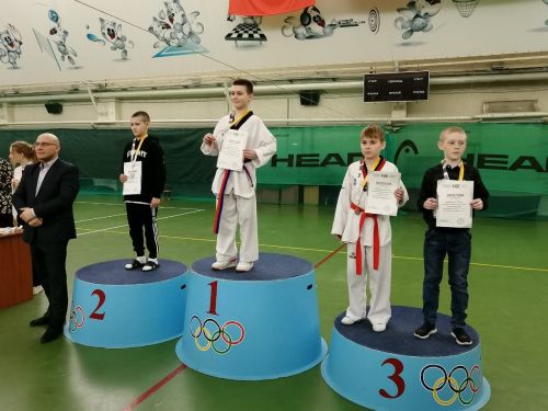 Тхэквандочылар Казанга ярышка барды. Уңышлар бар