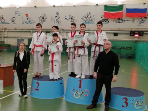 Тхэквандочылар Казанга ярышка барды. Уңышлар бар