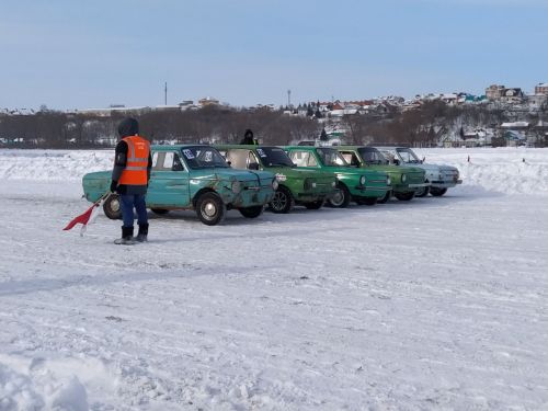 Ярышларда батырлык хатирәсе: махсус хәрби операциядә һәлак булган якташыбыз Алмаз Әһлиев истәлегенә зур чара узды.