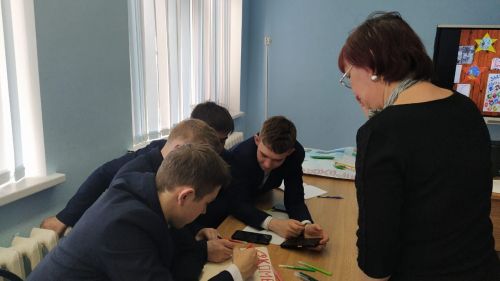 Арча педагогика көллияте студентлары җәйге чорга яңа һөнәр үзләштерә (ВИДЕО)