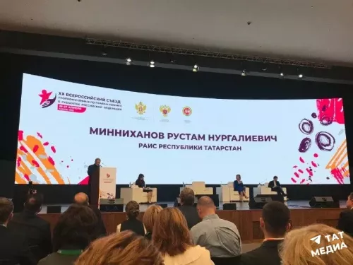 Рөстәм Миңнеханов: Аналар һәм балаларны саклау – Татарстан өчен өстенлекләрнең берсе