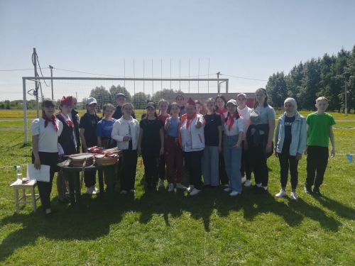 Бүген Татарстан пионериясенә 100 ел!