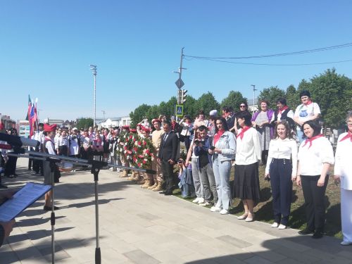Бүген Татарстан пионериясенә 100 ел!