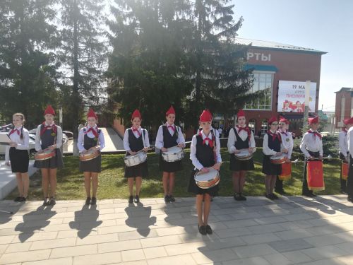 Бүген Татарстан пионериясенә 100 ел!