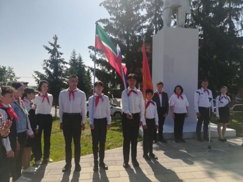Бүген Татарстан пионериясенә 100 ел!