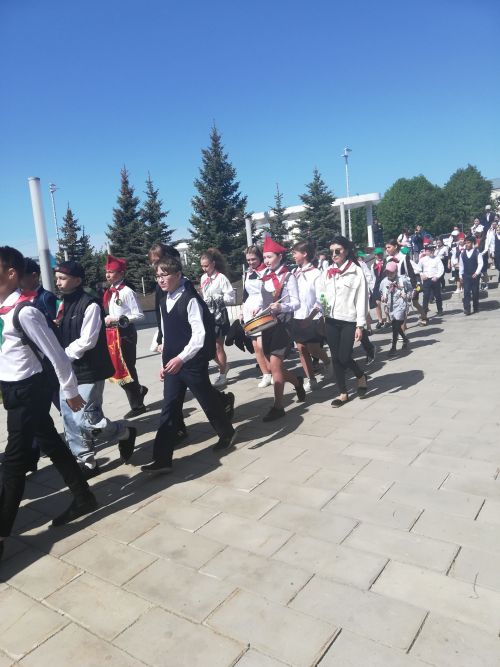 Бүген Татарстан пионериясенә 100 ел!