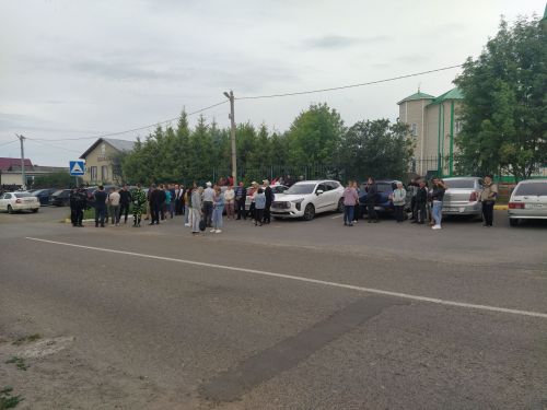Армиягә китте егетләр