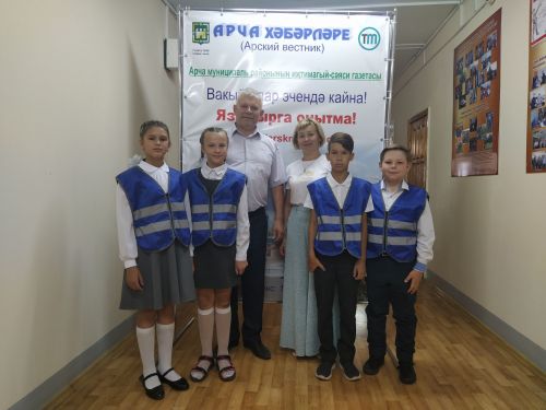 Редакциядәге сәхнә артында…