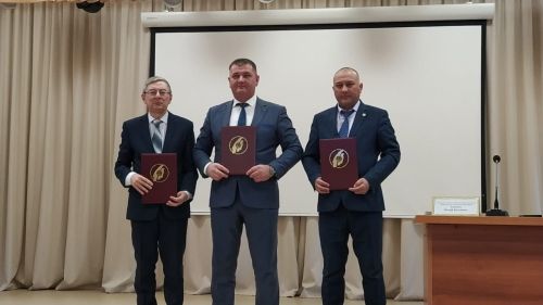 Өч яклы килешүгә кул куелды