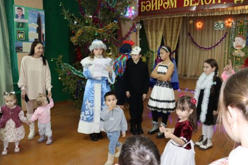 Питомник клубында балаларга бәйрәм оештырдылар