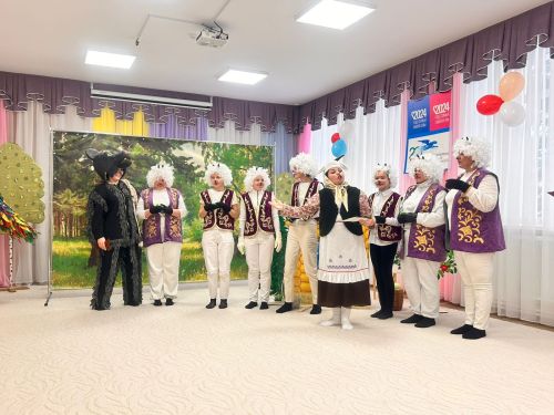 Арчаның 10нчы балалар бакчасы гаиләләре катнашында театр фестивале узды