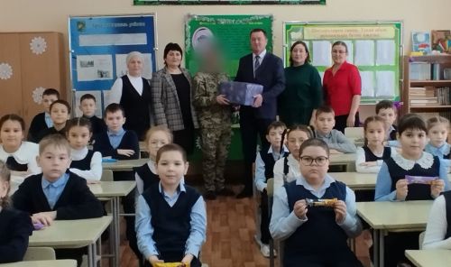 Түбән Мәтәскә укучылары махсус хәрби операциядә катнашучы якташлары белән   очрашты