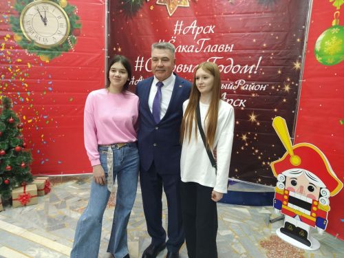 Район мәдәният йортында балалар өчен бәйрәмнәр узды