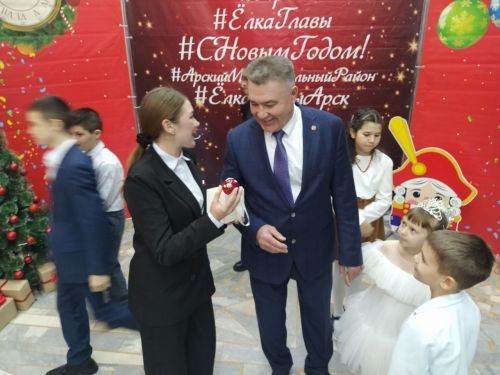 Район мәдәният йортында балалар өчен бәйрәмнәр узды