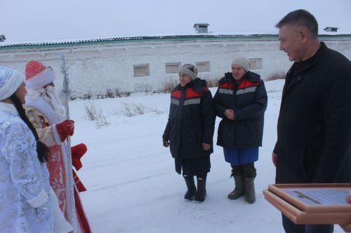 Арча районында терлекчеләрне Кыш бабай бүләкләде